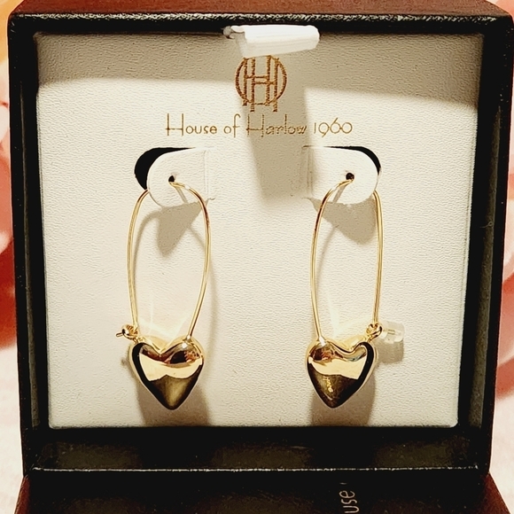 House of Harlow 1960 Gold Heart Safety Pin Earrings. - Picture 5 of 7